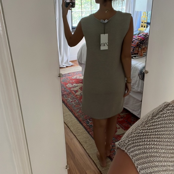 Zara - Picture 4 of 7